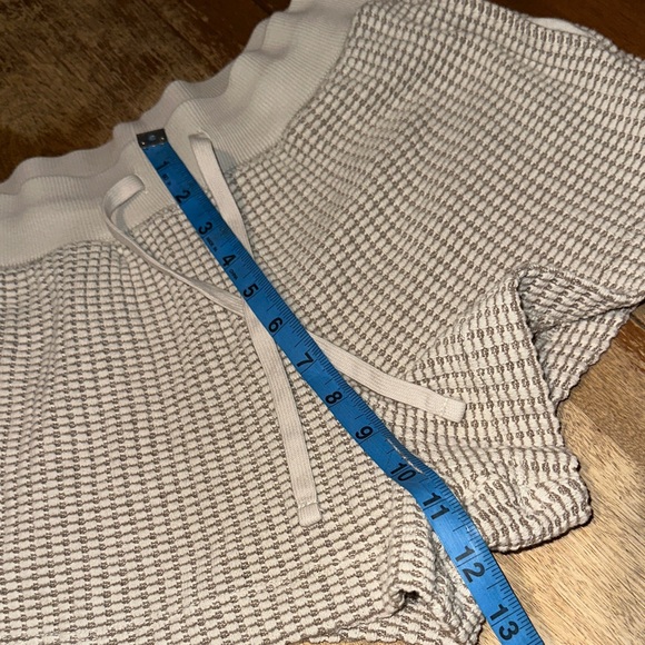 American Eagle Waffle textured shorts - Picture 4 of 8